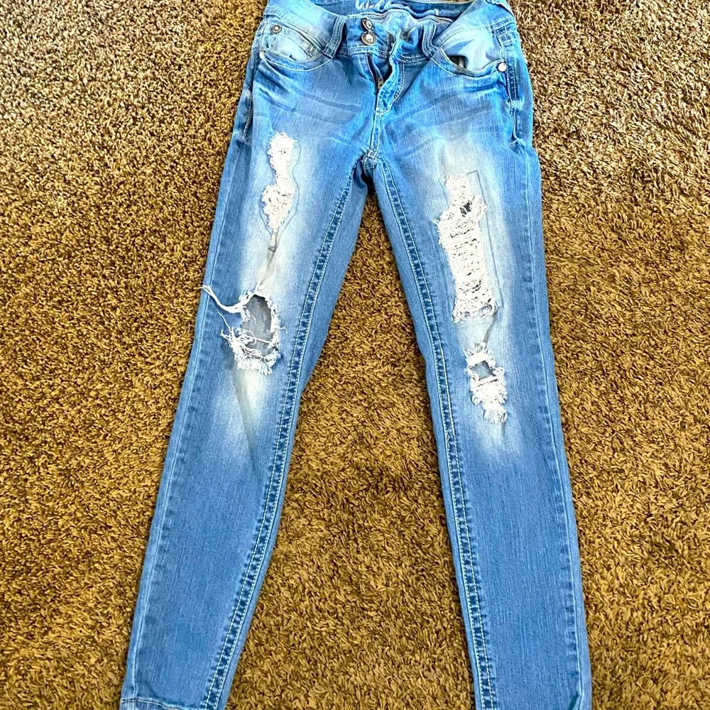 Size 2 - Picture 1 of 1